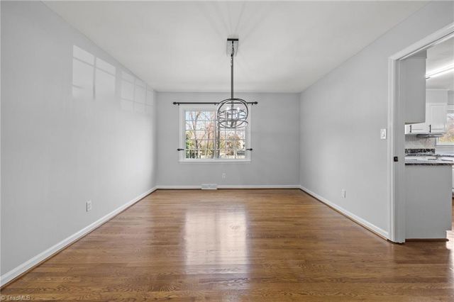 4306 Oak Hollow Drive, High Point, NC 27265