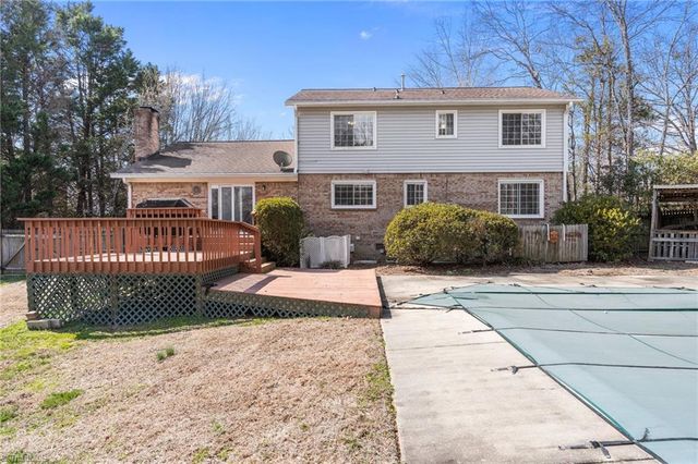 4306 Oak Hollow Drive, High Point, NC 27265