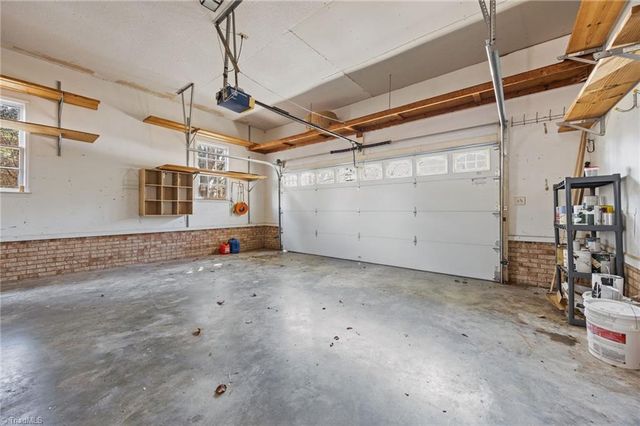 4306 Oak Hollow Drive, High Point, NC 27265