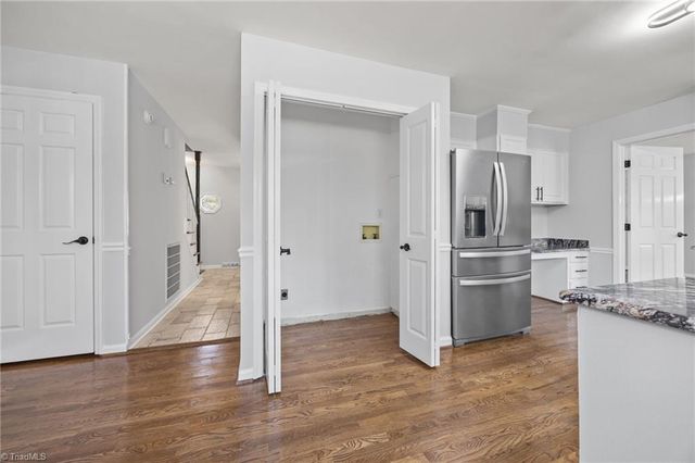 4306 Oak Hollow Drive, High Point, NC 27265