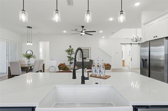 336 CALADIUM AVENUE, Lake Alfred, FL 33850