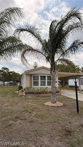 10651 Wales LOOP, Bonita Springs, FL 34135