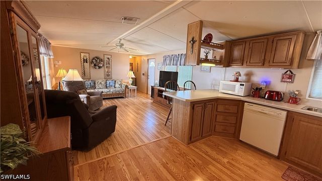 10651 Wales LOOP, Bonita Springs, FL 34135