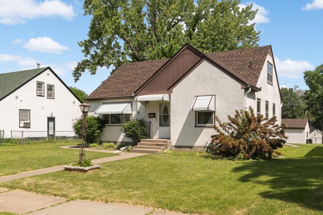 1975 Fremont Avenue E, Saint Paul, MN 55119