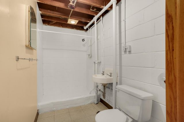 1975 Fremont Avenue E, Saint Paul, MN 55119