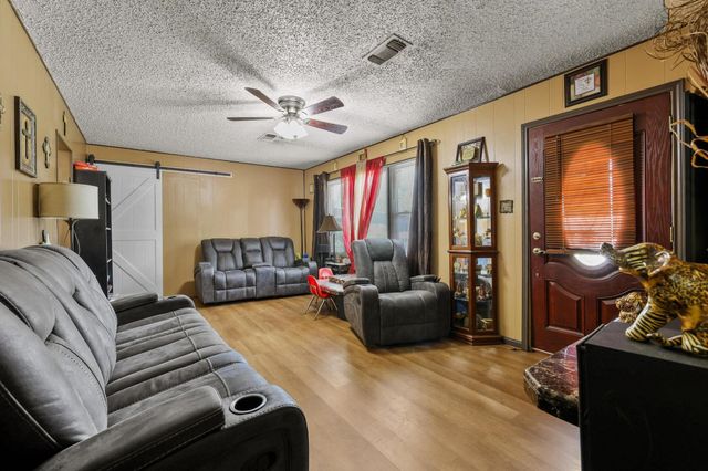 612 E Monterey Street, Denison, TX 75021