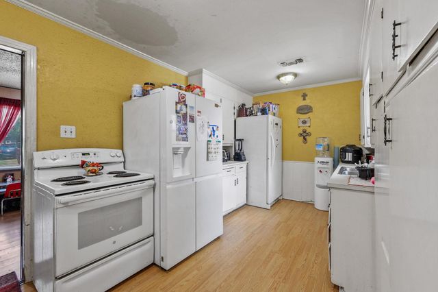 612 E Monterey Street, Denison, TX 75021