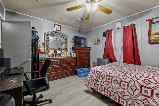 612 E Monterey Street, Denison, TX 75021