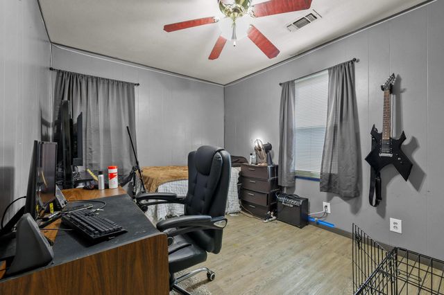 612 E Monterey Street, Denison, TX 75021