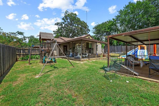 612 E Monterey Street, Denison, TX 75021