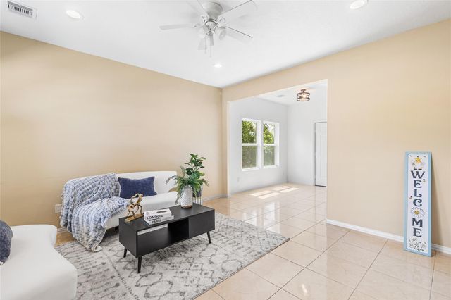 8717 Peachtree Street, Houston, TX 77016