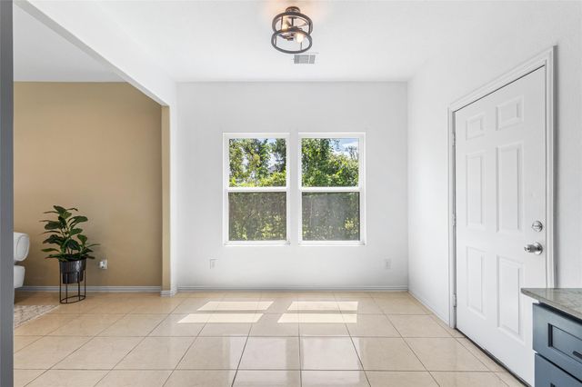 8717 Peachtree Street, Houston, TX 77016