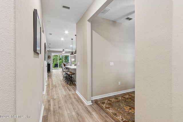 530 CONTINUUM Loop, Yulee, FL 32097