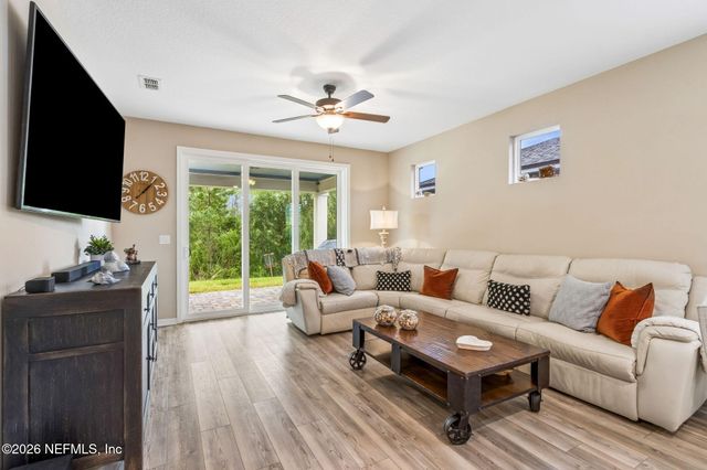 530 CONTINUUM Loop, Yulee, FL 32097