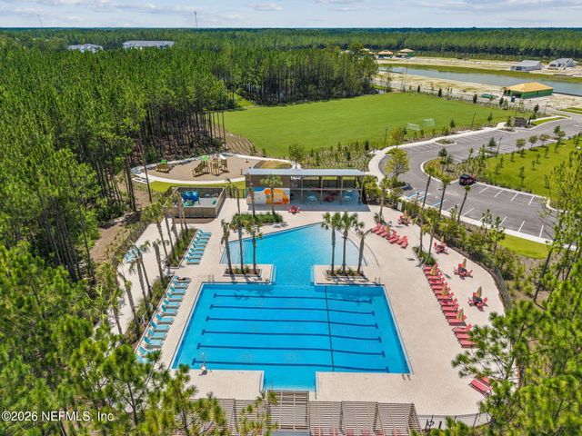 530 CONTINUUM Loop, Yulee, FL 32097