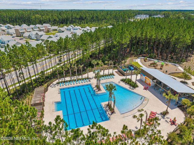 530 CONTINUUM Loop, Yulee, FL 32097