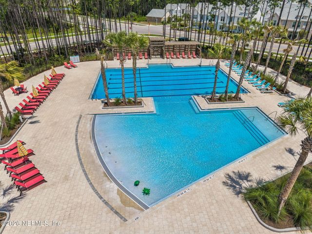 530 CONTINUUM Loop, Yulee, FL 32097
