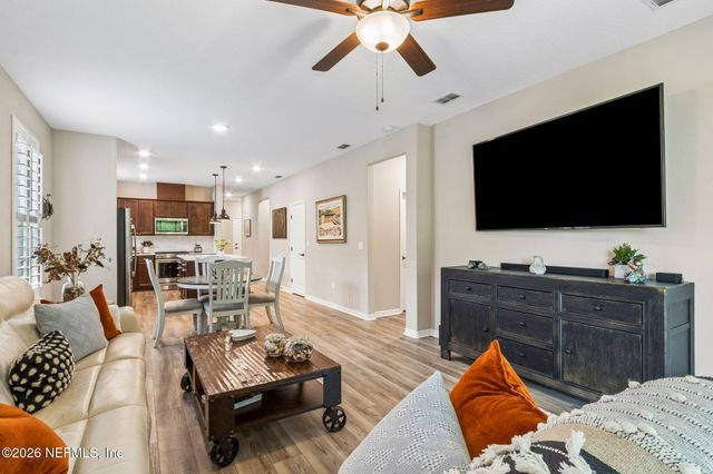 530 CONTINUUM Loop, Yulee, FL 32097