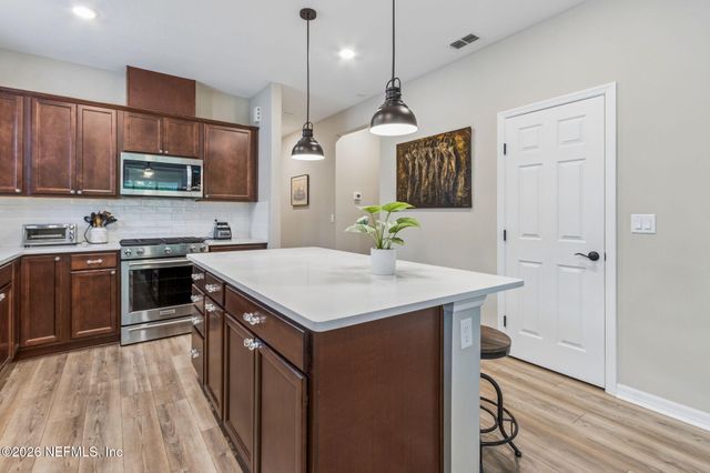 530 CONTINUUM Loop, Yulee, FL 32097