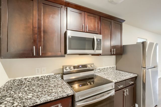 1900 N 17th Street, Waco, TX 76707