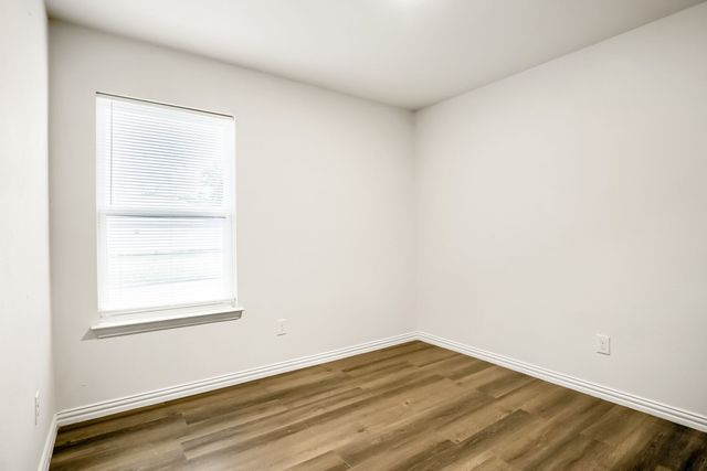 1900 N 17th Street, Waco, TX 76707