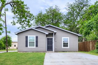 1900 N 17th Street, Waco, TX 76707