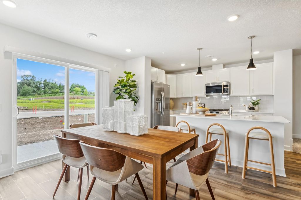 5431 Long Pointe Pass, Woodbury, MN 55129 — photo 5