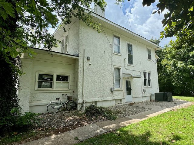106 S University St Apt A, Murfreesboro, TN 37130