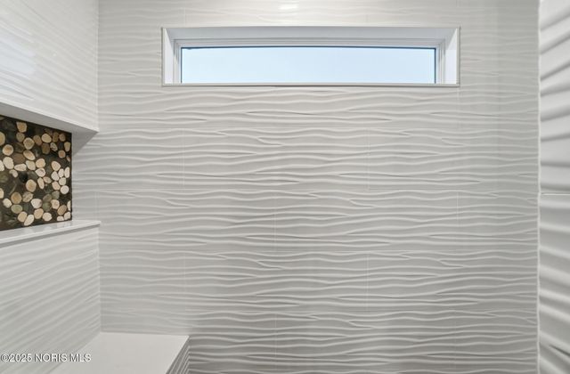 305 Ridgepoint Circle, Waterville, OH 43566