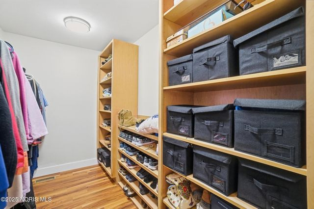 305 Ridgepoint Circle, Waterville, OH 43566