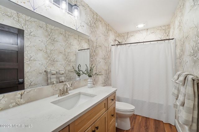 305 Ridgepoint Circle, Waterville, OH 43566