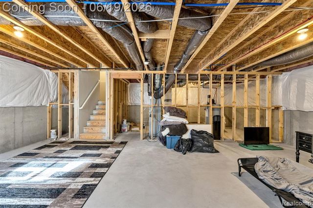 2907 Jordan River Drive, Fowlerville, MI 48836