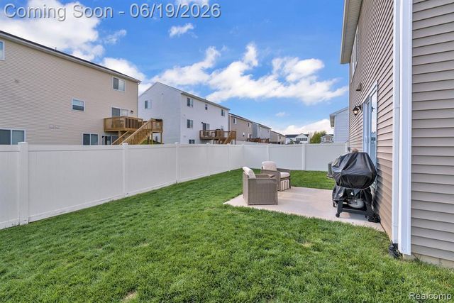 2907 Jordan River Drive, Fowlerville, MI 48836