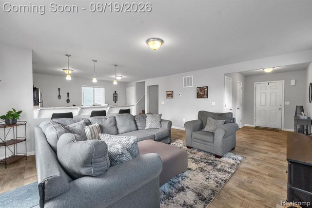 2907 Jordan River Drive, Fowlerville, MI 48836