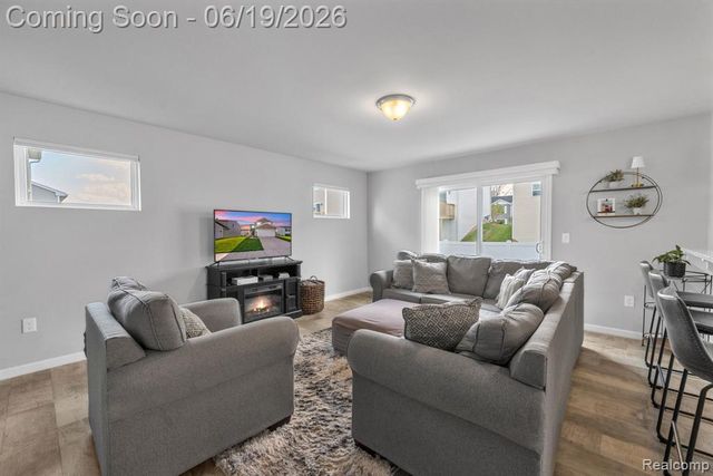 2907 Jordan River Drive, Fowlerville, MI 48836