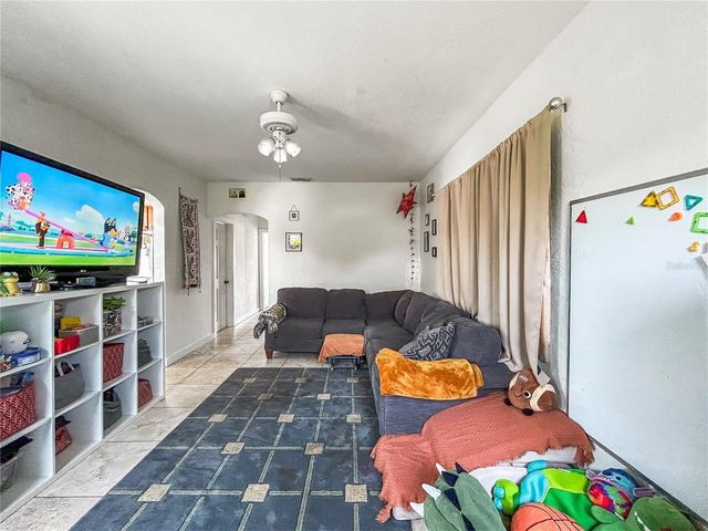 1234 17TH STREET N, St Petersburg, FL 33713