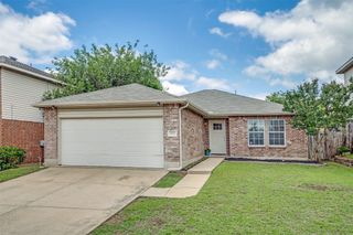 1833 Diamond Lake Trail, Fort Worth, TX 76247