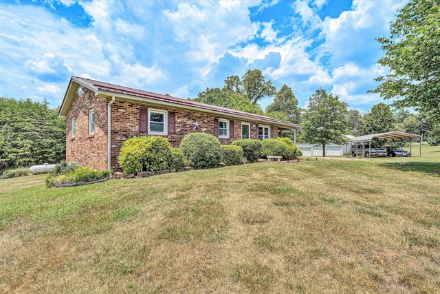 919 Sago RD, Penhook, VA 24137