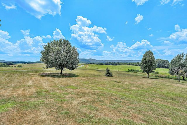 919 Sago RD, Penhook, VA 24137