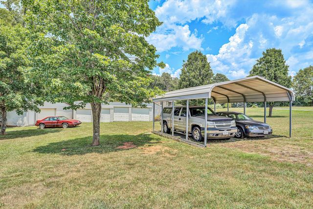 919 Sago RD, Penhook, VA 24137
