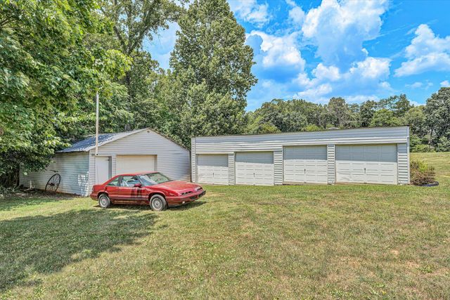 919 Sago RD, Penhook, VA 24137