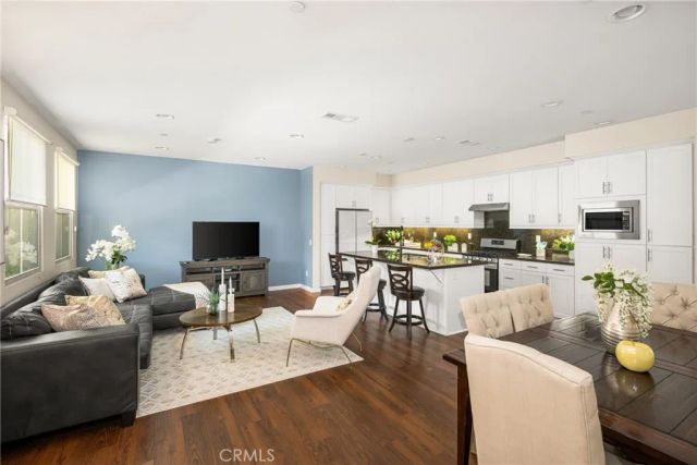 228 Borrego, Irvine, CA 92618