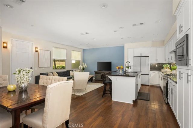 228 Borrego, Irvine, CA 92618