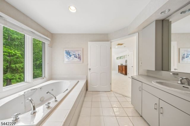 39 Highlander Drive, Scotch Plains Twp., NJ 07076