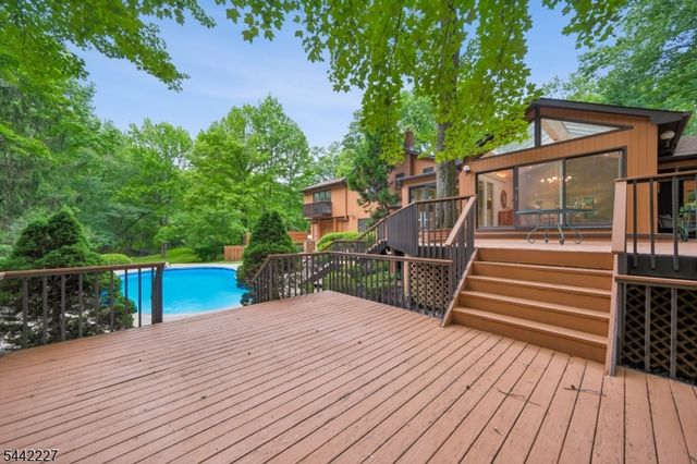 39 Highlander Drive, Scotch Plains Twp., NJ 07076