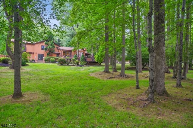 39 Highlander Drive, Scotch Plains Twp., NJ 07076