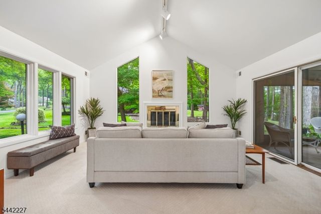 39 Highlander Drive, Scotch Plains Twp., NJ 07076
