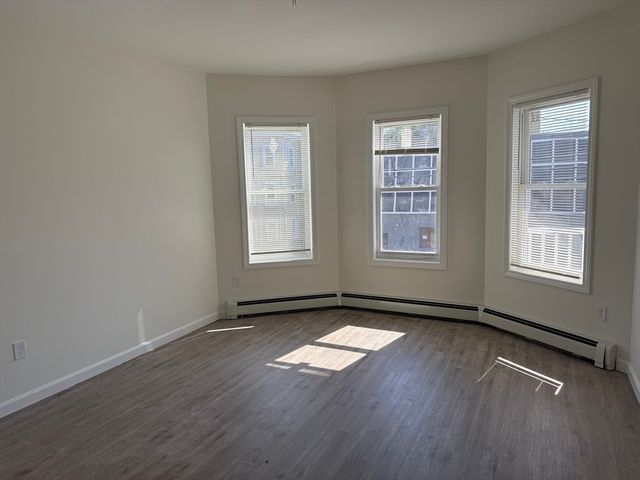 27 Intervale St R-2, Brockton, MA 02302
