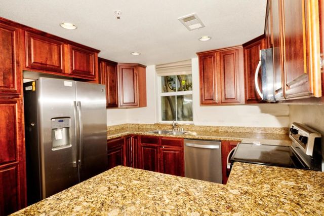 809 Auzerais Avenue 207, San Jose, CA 95126
