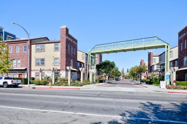 809 Auzerais Avenue 207, San Jose, CA 95126